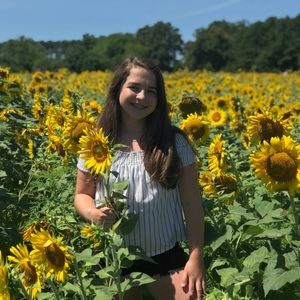 Meet your Posher, Ella